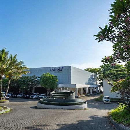 Estrella Hotel & Conference Лувук Экстерьер фото